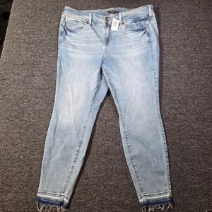 Torrid Jegging Women 20R High Rise Super Soft Fray Hem Light Wash Skinny Jeans